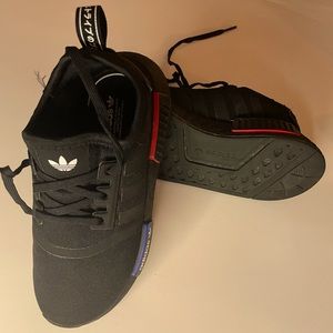 Boys adidas size 13Y